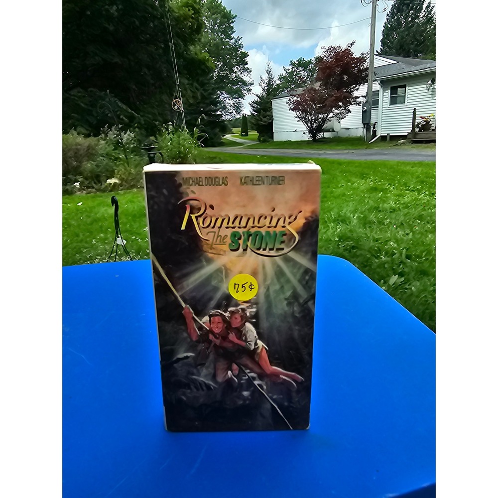 Romancing the Stone VHS Movie 1984 Michael Douglas Kathleen Turner Fox Video